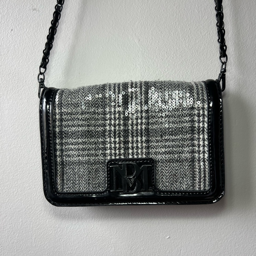 BADGLEY MISCHKA Women’s sequined Wool small cross-body Handbag Vegan Leather